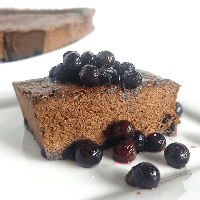 square blue chocolate - Blueberry Chocolate Cake