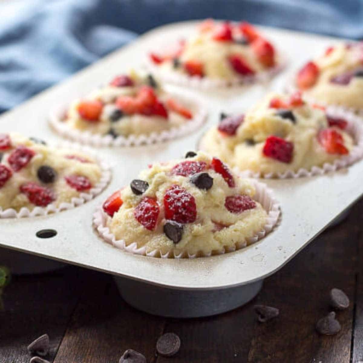 strawberry and chocolate chip muffins