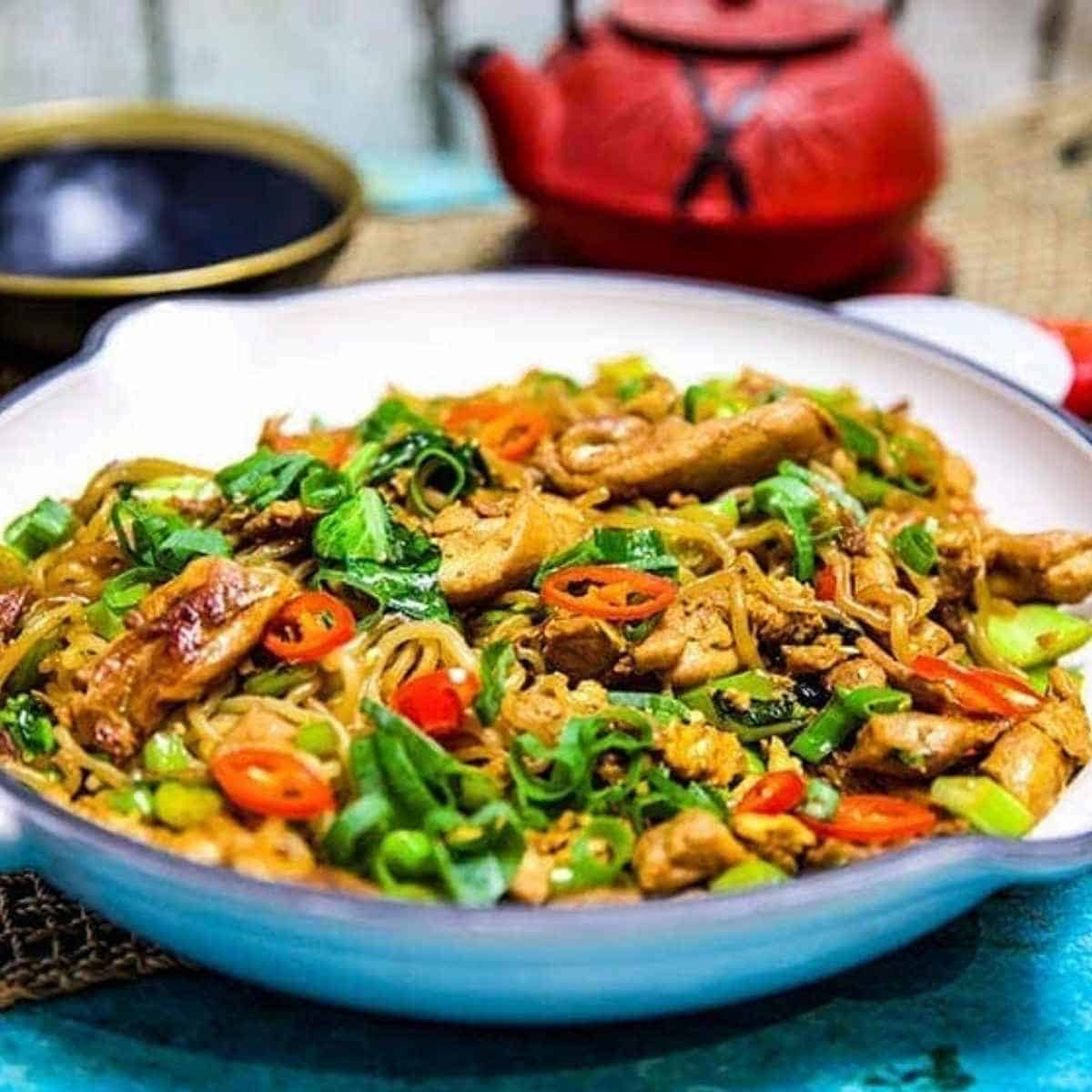 Chicken pad see ew - Shirataki: The True Keto Approved Asian Noodle