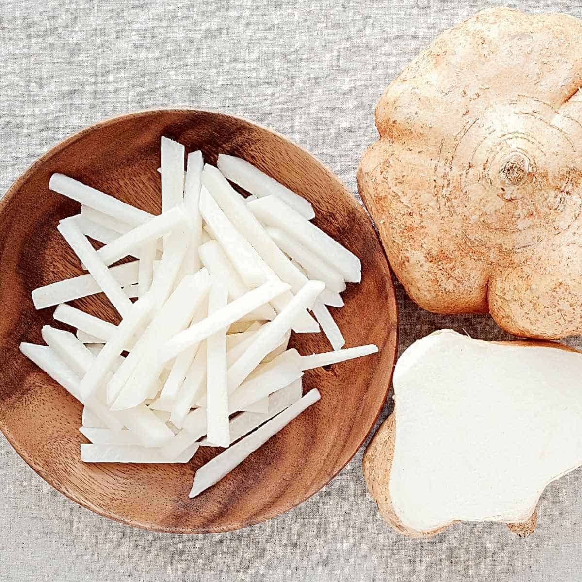 slices of jicama - Are Apples Keto Friendly? | Total Carbs | Alternatives