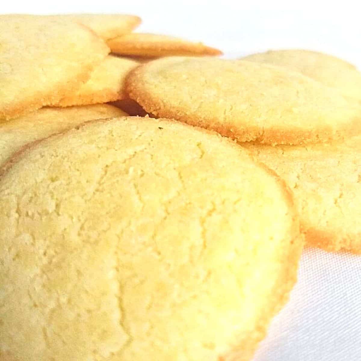 pile of butter cookies